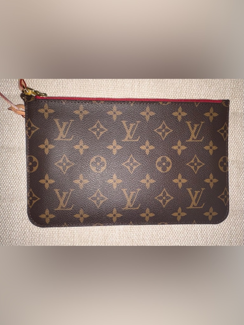 Louis Vuitton Neverfull Pochette